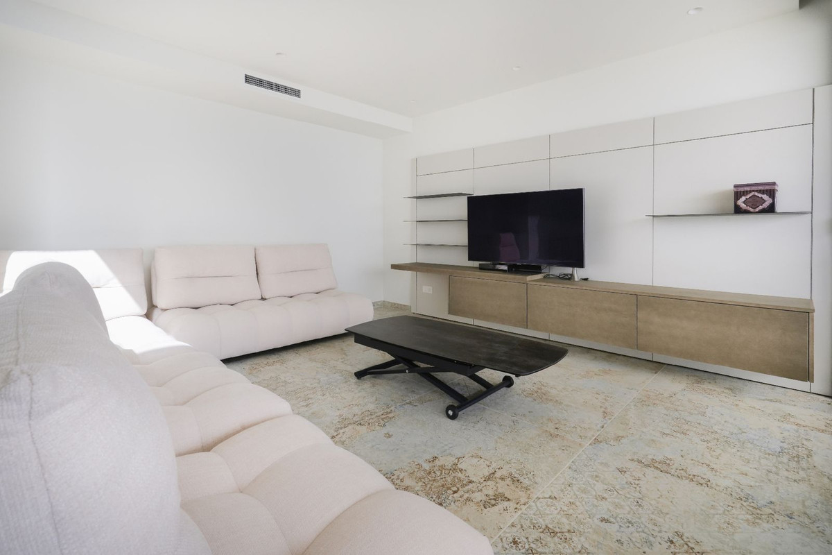 Se vende Villa - Chalet de 5 dormitorios en Costa Blanca, Alicante, España