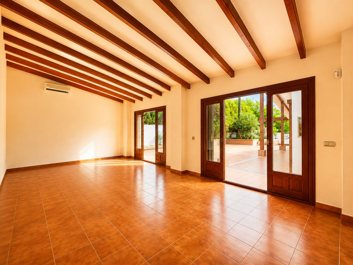 4 Bed Townhouse for sale in Río Real Costa Del Sol, Málaga, Spain
