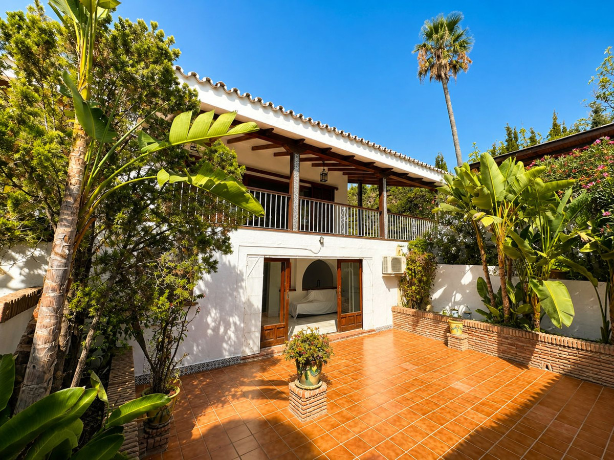 4 Bed Townhouse for sale in Río Real Costa Del Sol, Málaga, Spain