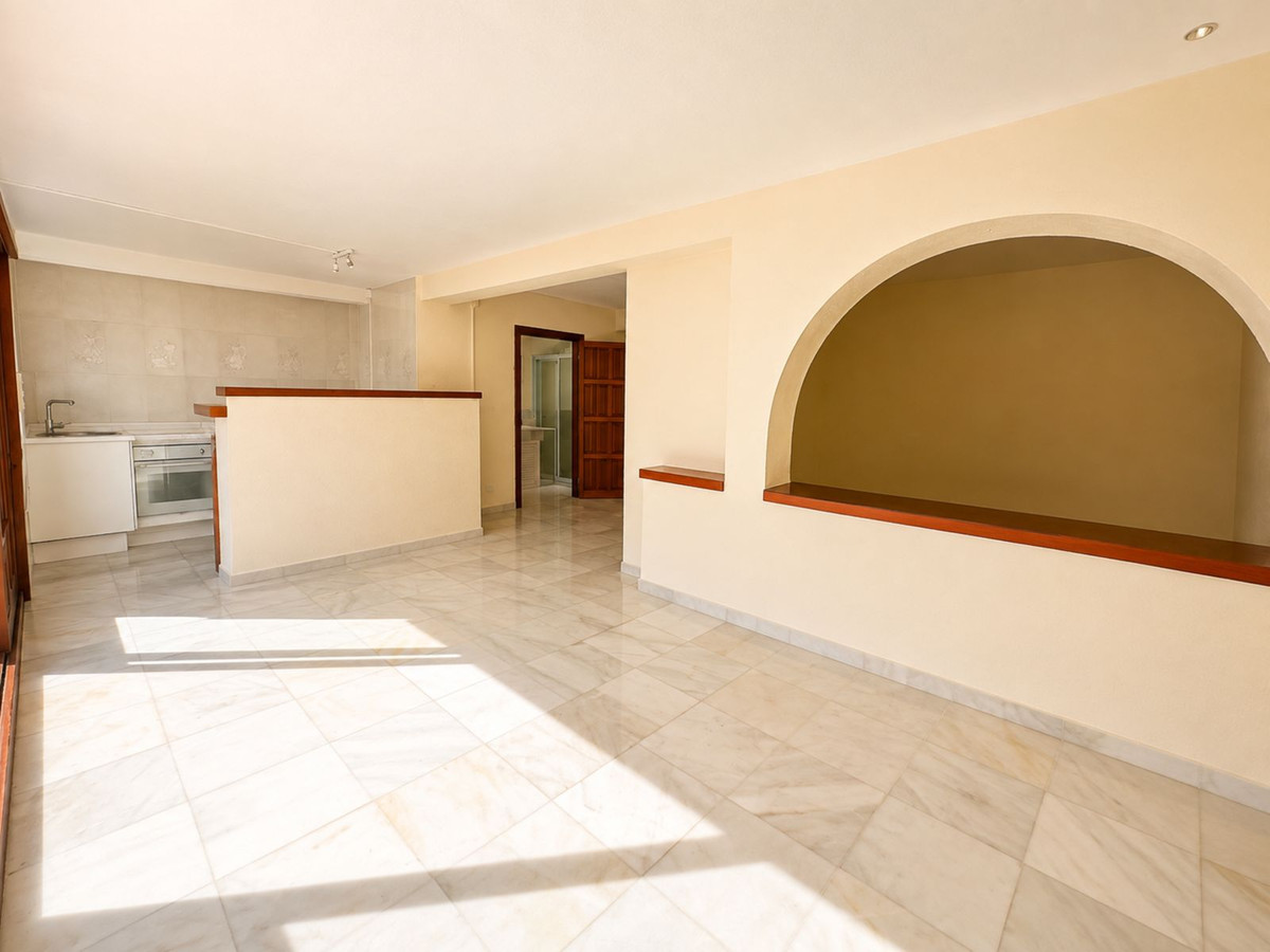 4 Bed Townhouse for sale in Río Real Costa Del Sol, Málaga, Spain