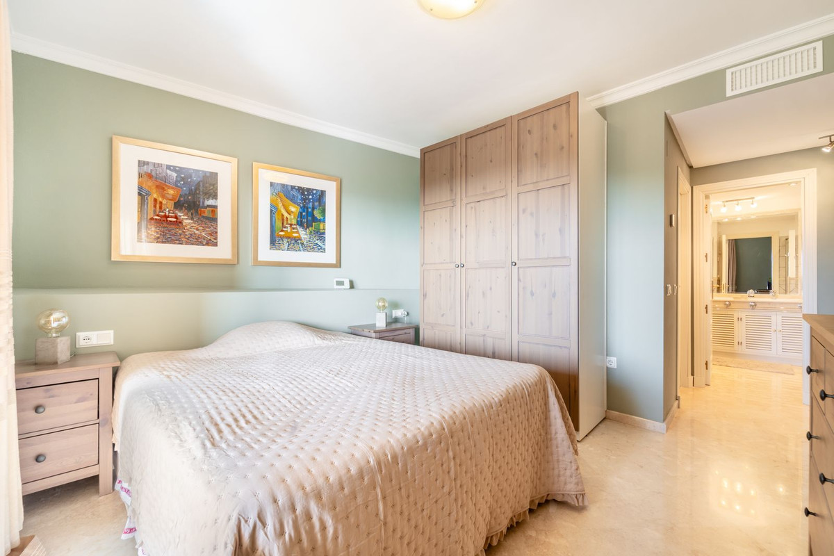 Se vende Apartamento Planta Media de 2 dormitorios en Costa Del Sol, Málaga, España