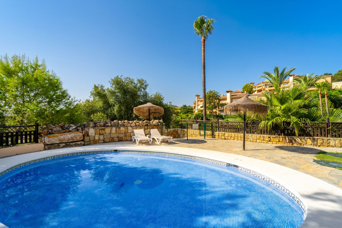 Se vende Apartamento Planta Media de 2 dormitorios en Costa Del Sol, Málaga, España