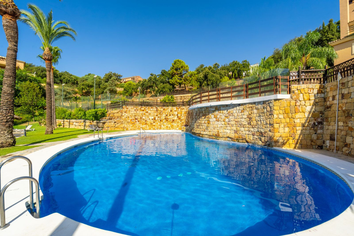 Se vende Apartamento Planta Media de 2 dormitorios en Costa Del Sol, Málaga, España