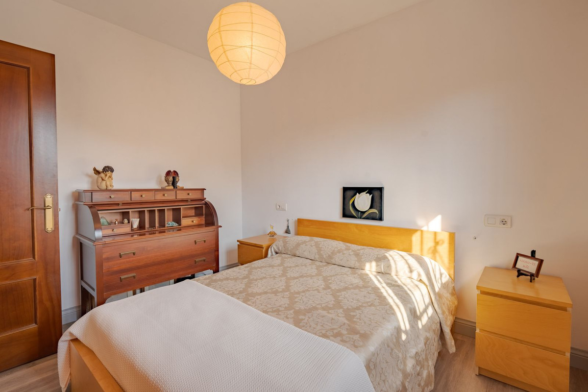 3 Bed Townhouse for sale in Coín Costa Del Sol, Málaga, Spain
