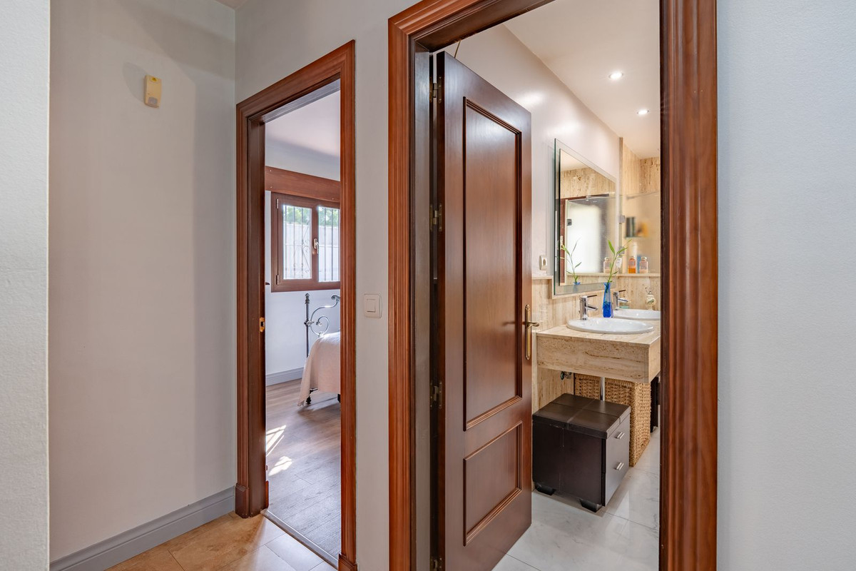 3 Bed Townhouse for sale in Coín Costa Del Sol, Málaga, Spain