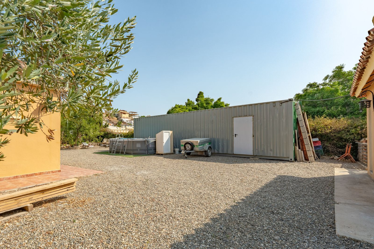 3 Bed Townhouse for sale in Coín Costa Del Sol, Málaga, Spain