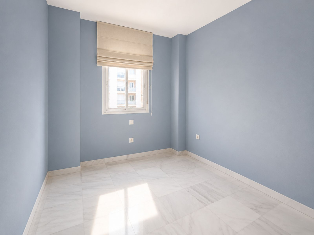 Se vende Apartamento Planta Media de 4 dormitorios en Costa Del Sol, Málaga, España