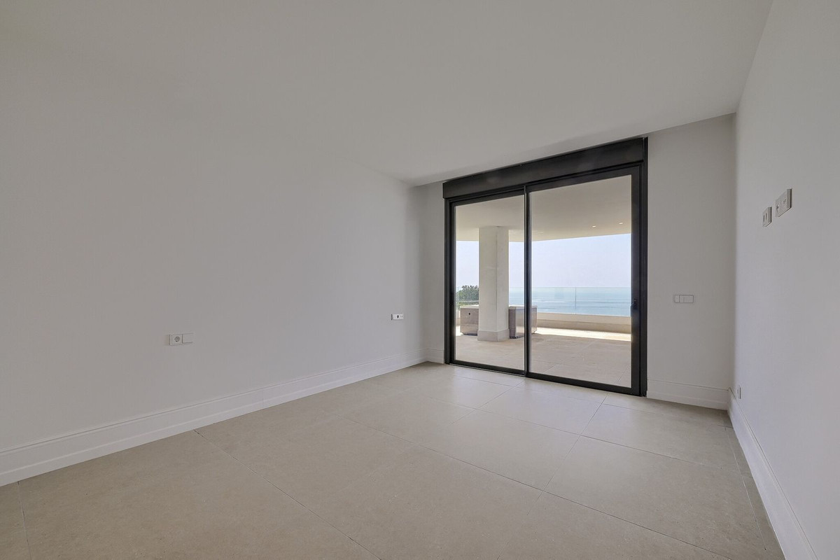 Se vende Apartamento Planta Media de 3 dormitorios en Costa Del Sol, Málaga, España