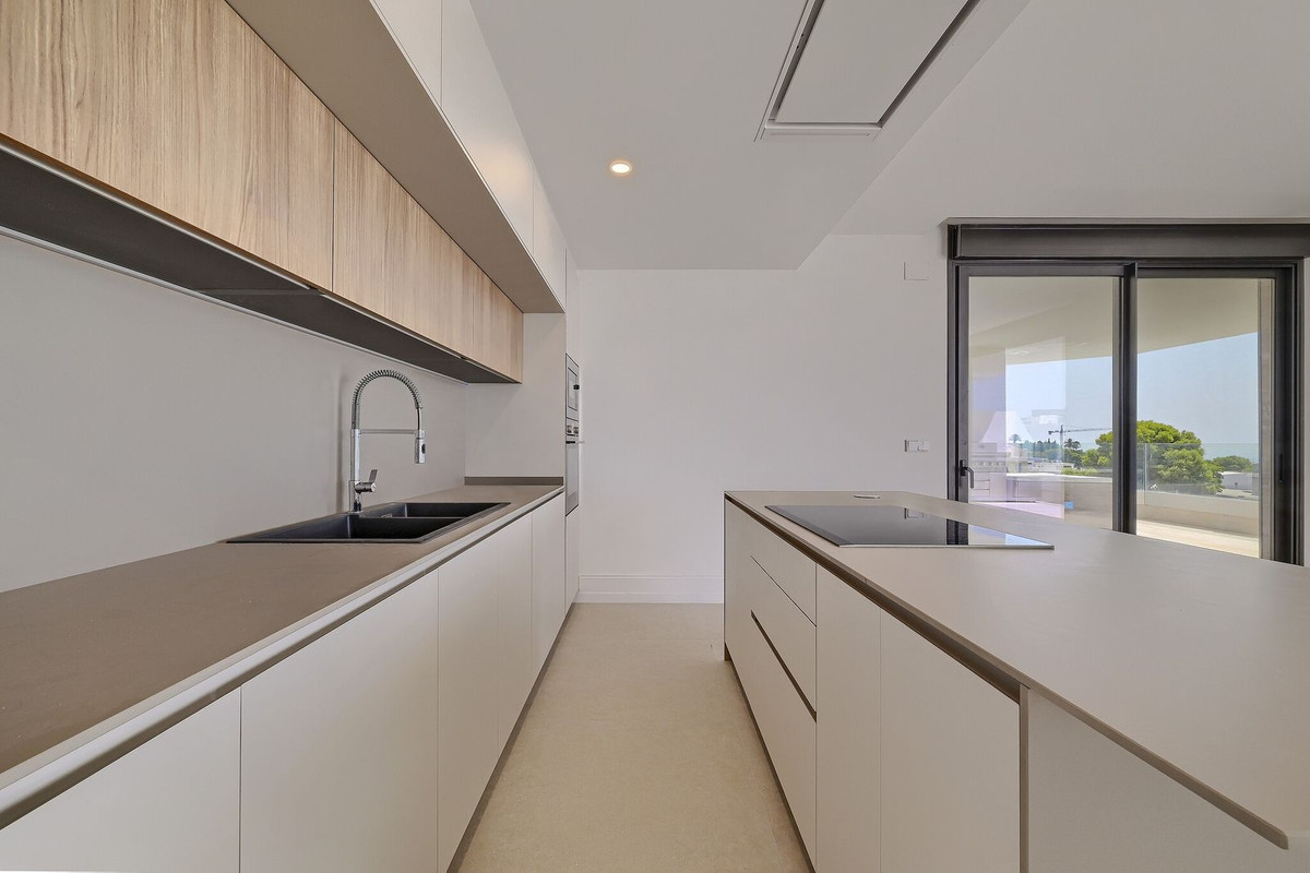 Se vende Apartamento Planta Media de 3 dormitorios en Costa Del Sol, Málaga, España