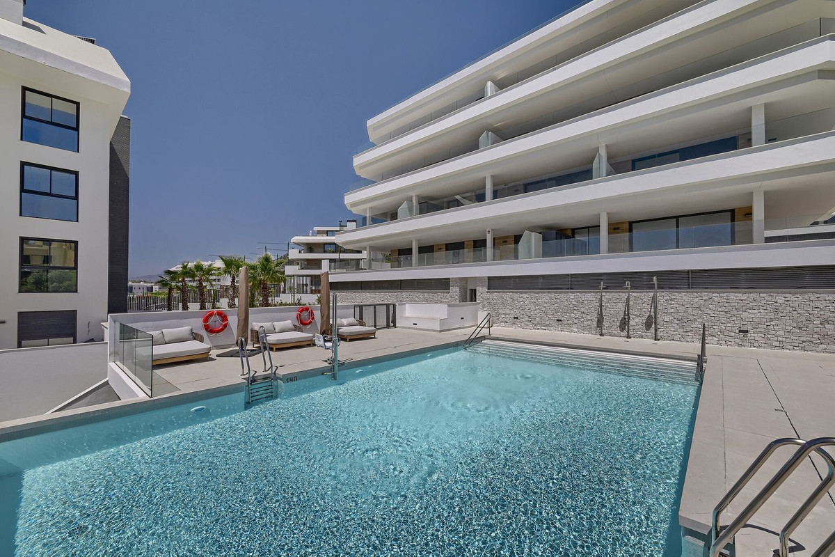 Se vende Apartamento Planta Media de 3 dormitorios en Costa Del Sol, Málaga, España