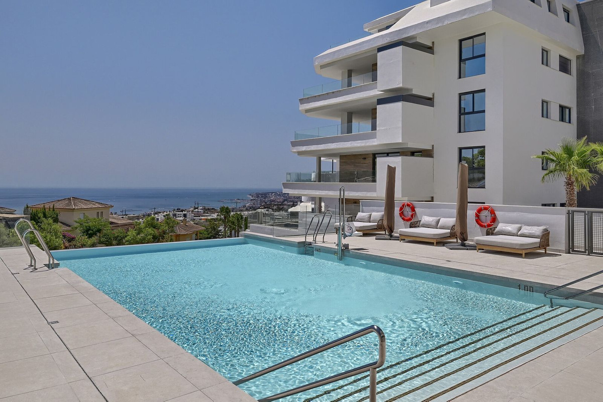 Se vende Apartamento Planta Media de 3 dormitorios en Costa Del Sol, Málaga, España