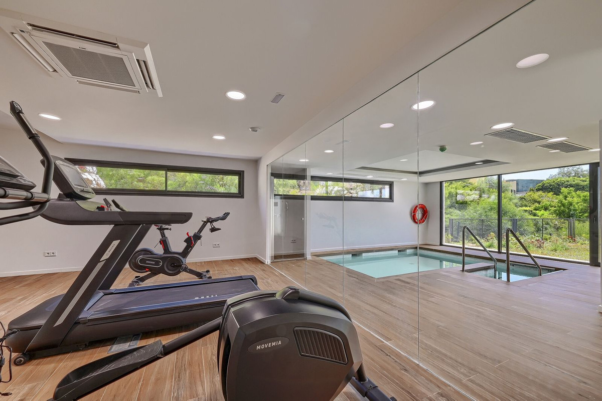 Se vende Apartamento Planta Media de 3 dormitorios en Costa Del Sol, Málaga, España