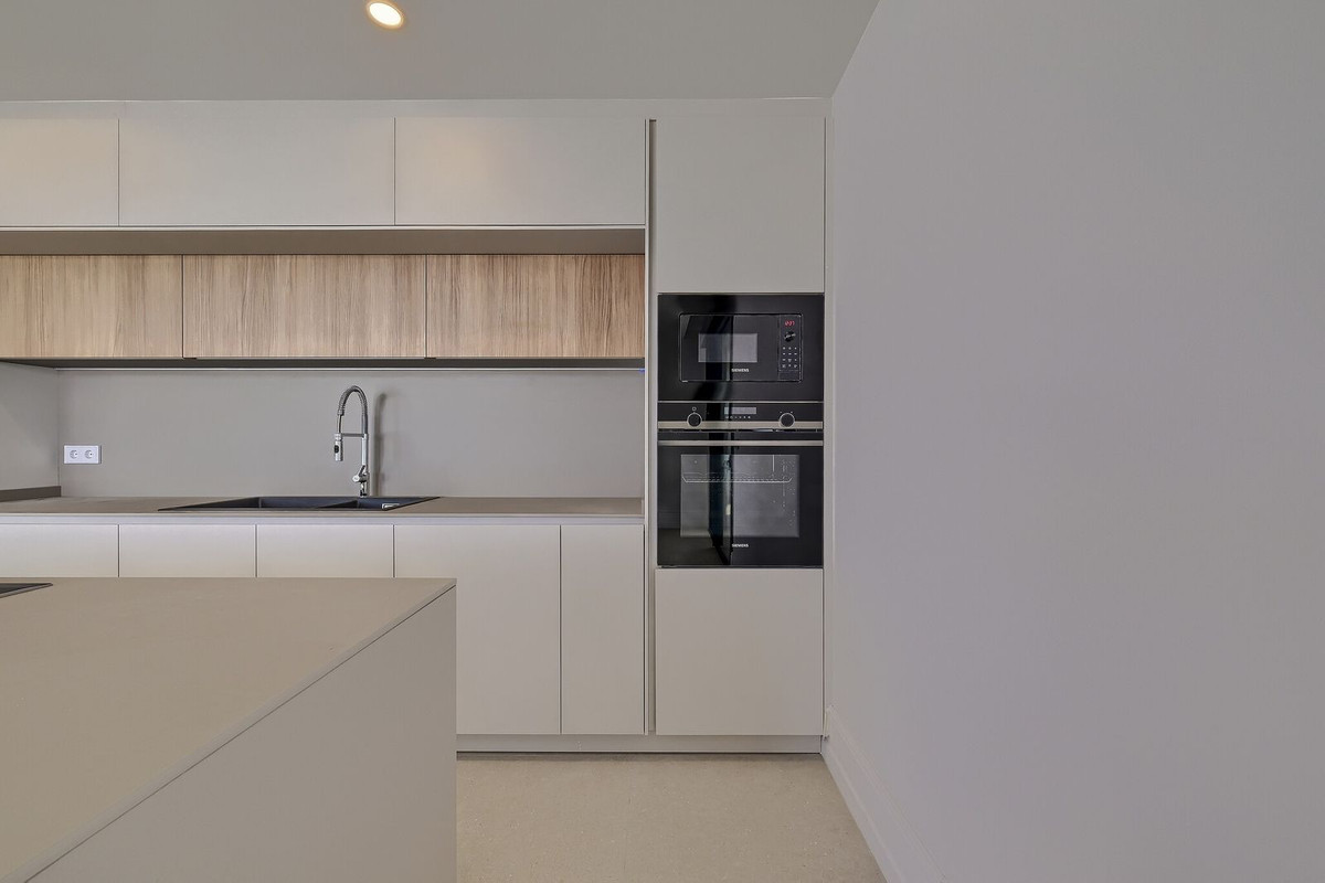 Se vende Apartamento Planta Media de 3 dormitorios en Costa Del Sol, Málaga, España