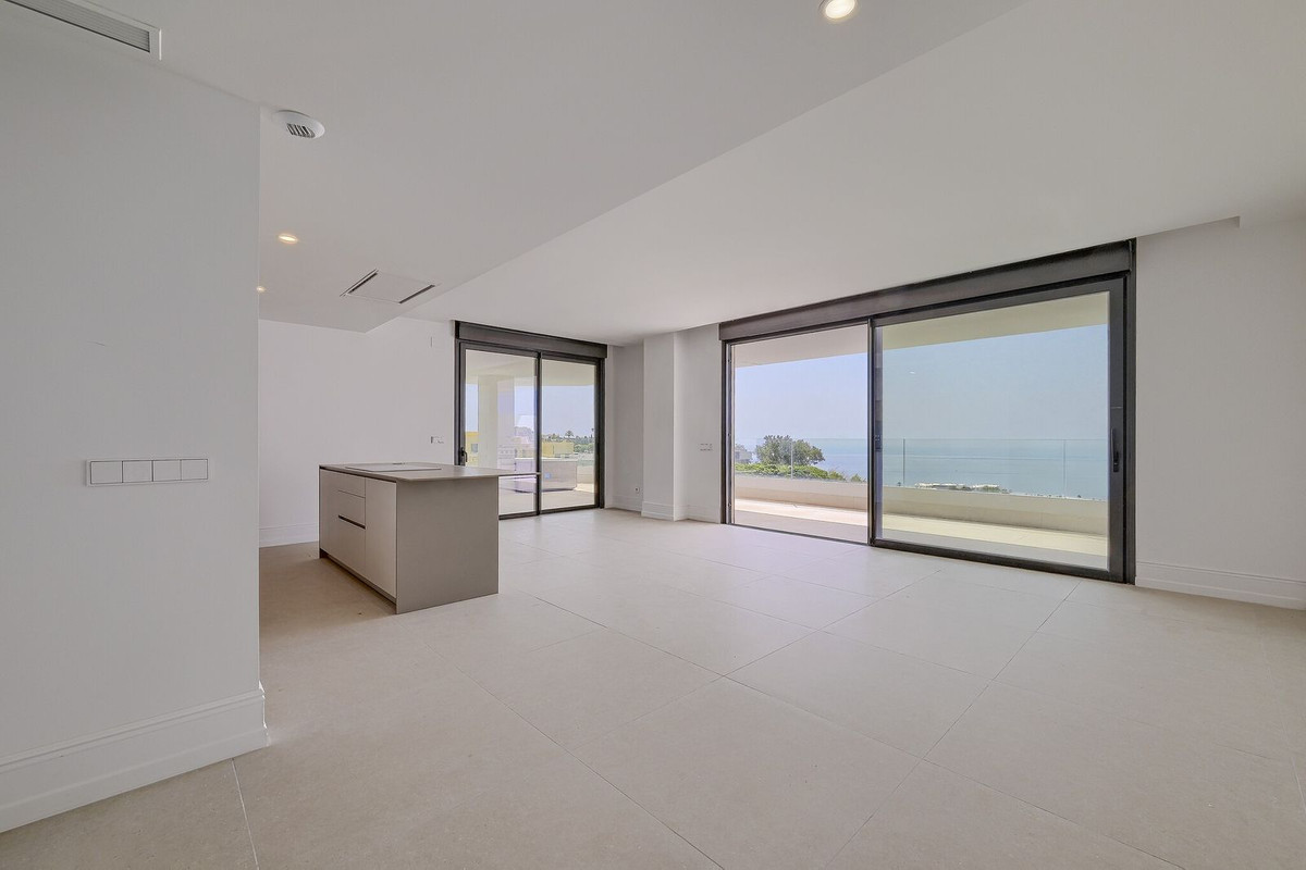 Se vende Apartamento Planta Media de 3 dormitorios en Costa Del Sol, Málaga, España