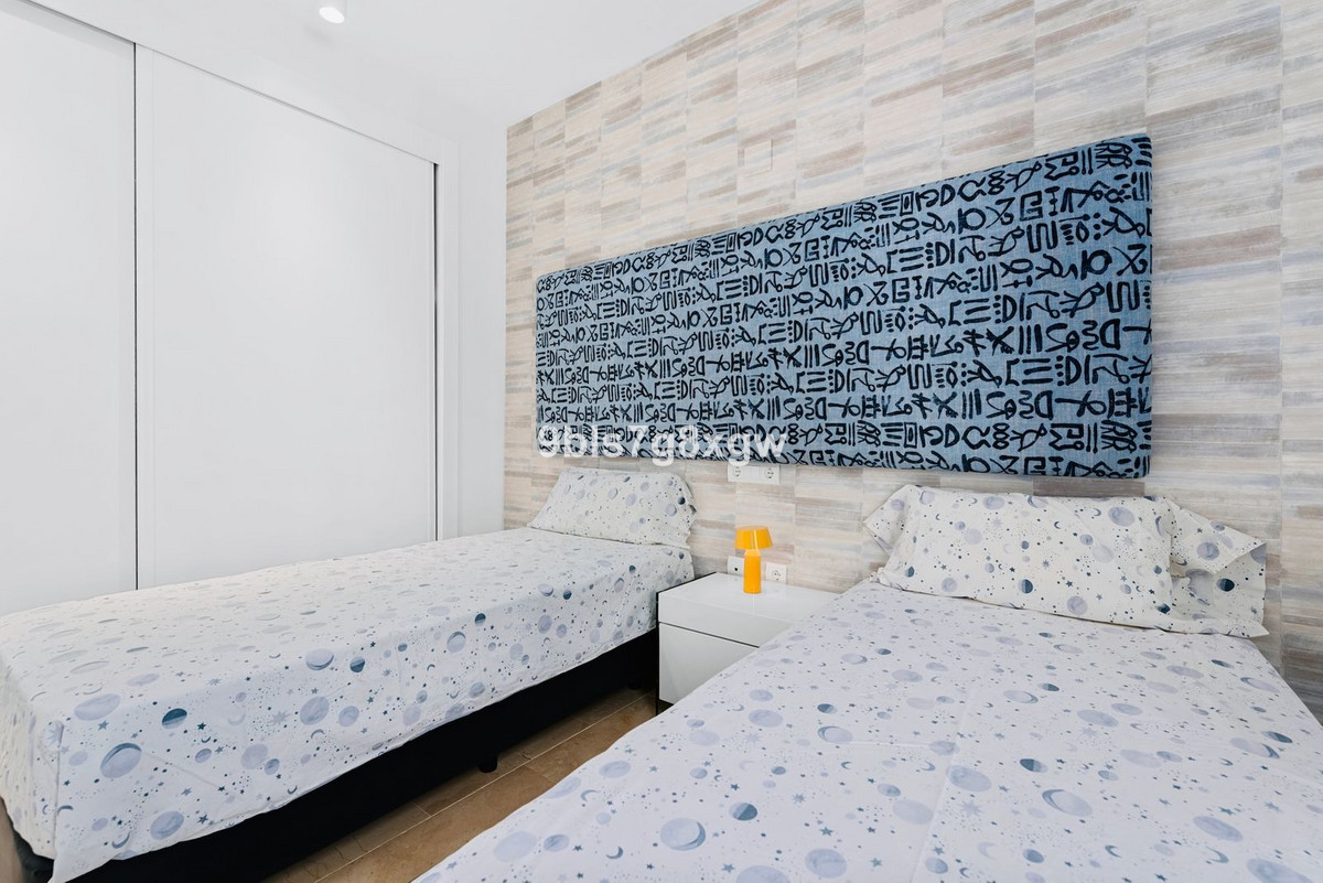 3 Bed Apartment for sale in Benahavís Costa Del Sol, Málaga, Spain