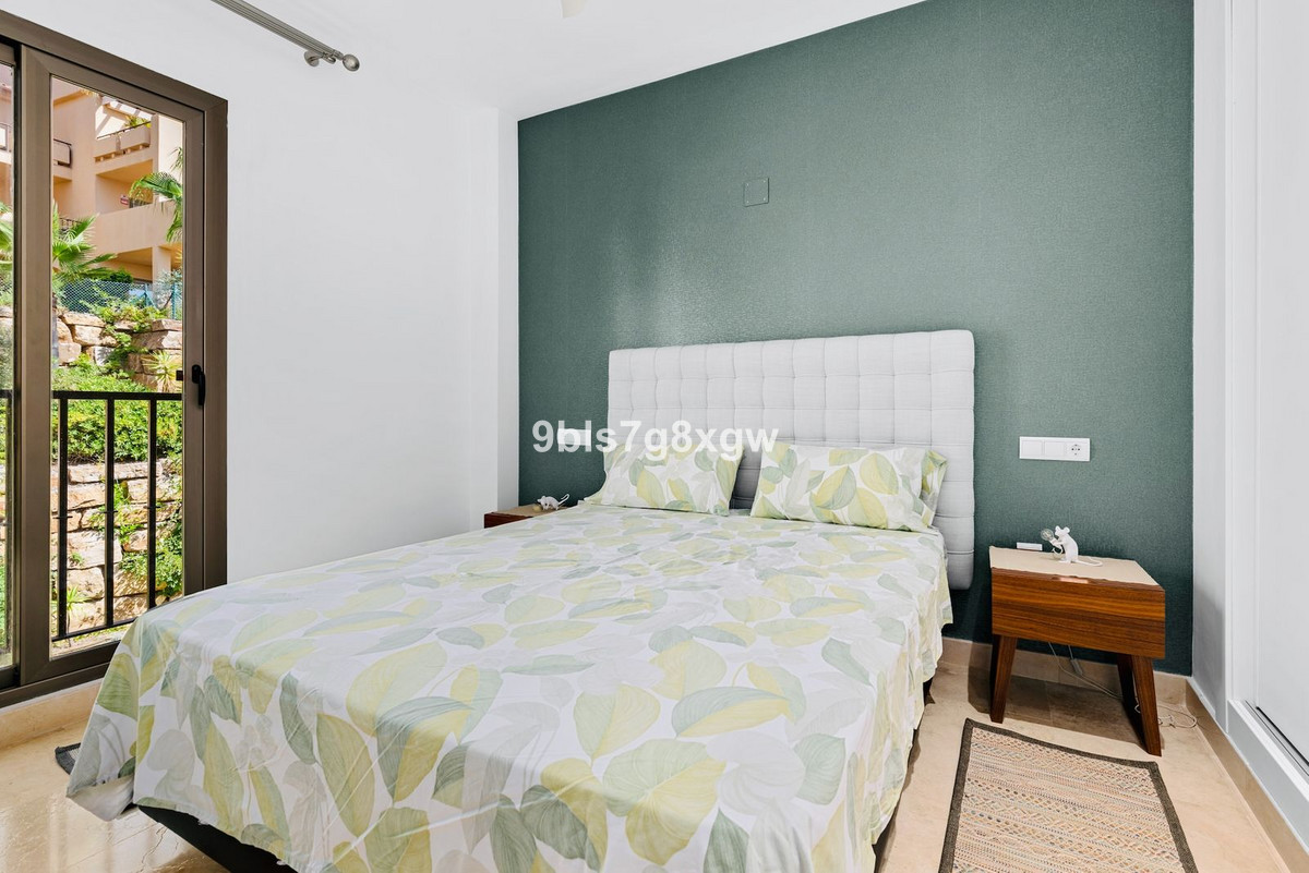 3 Bed Apartment for sale in Benahavís Costa Del Sol, Málaga, Spain