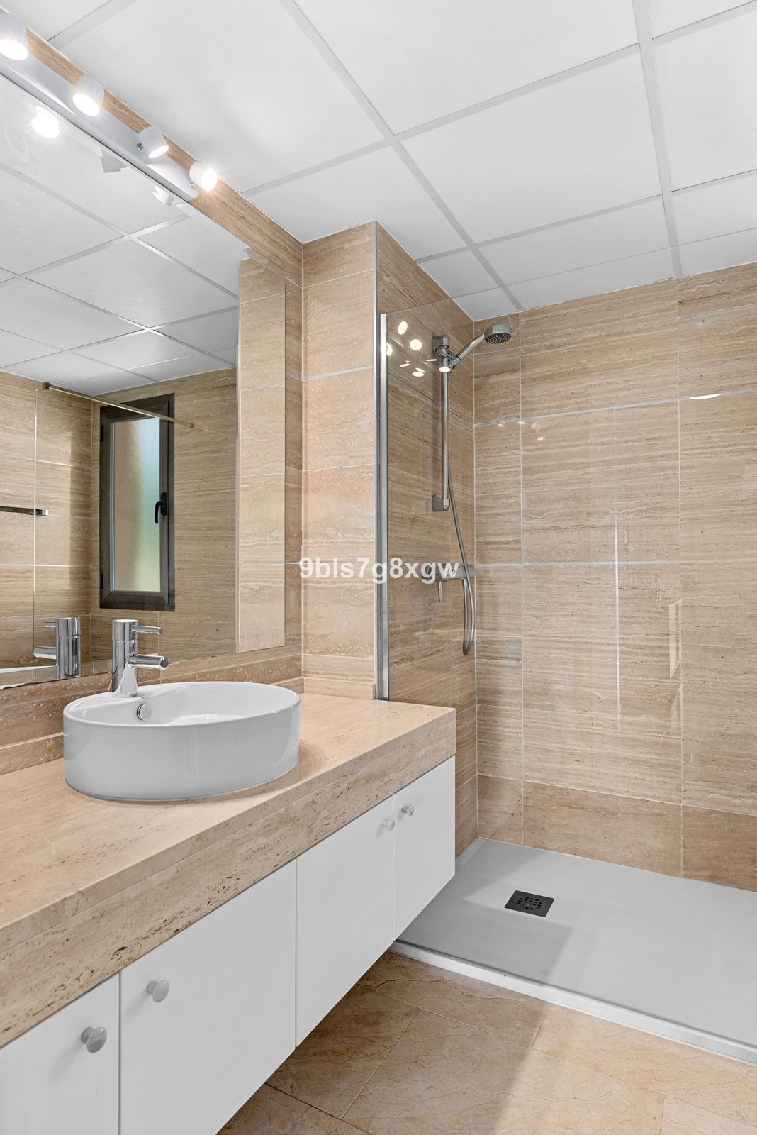 3 Bed Apartment for sale in Benahavís Costa Del Sol, Málaga, Spain