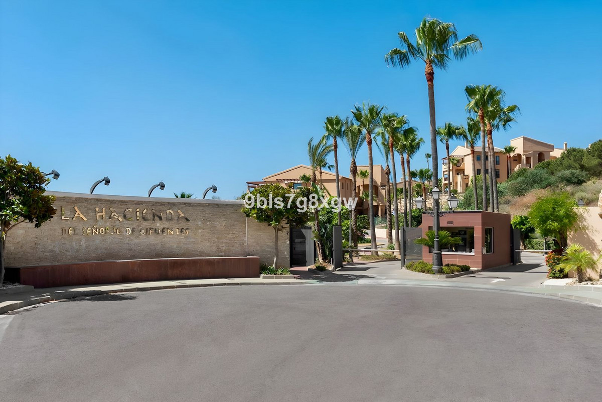 3 Bed Apartment for sale in Benahavís Costa Del Sol, Málaga, Spain
