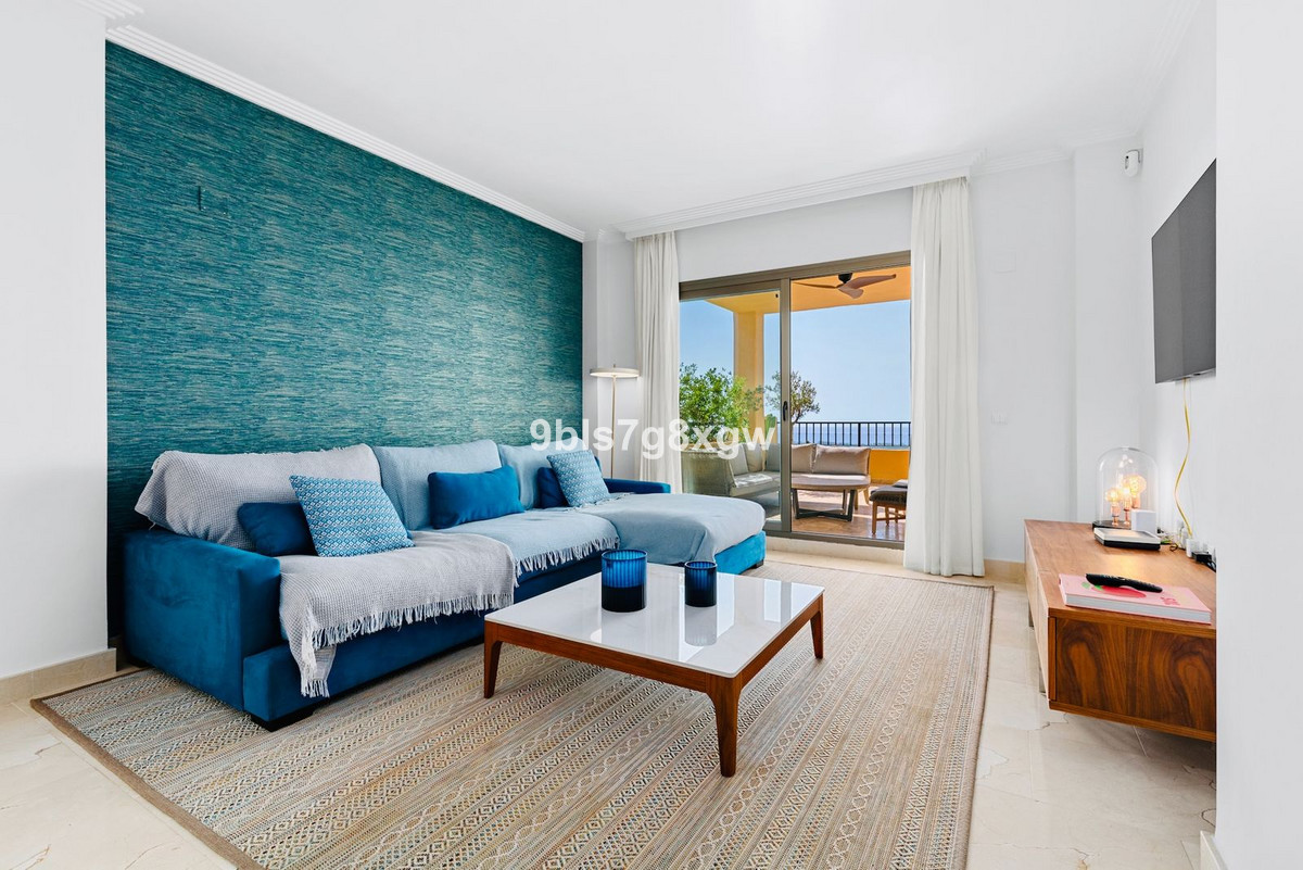 3 Bed Apartment for sale in Benahavís Costa Del Sol, Málaga, Spain