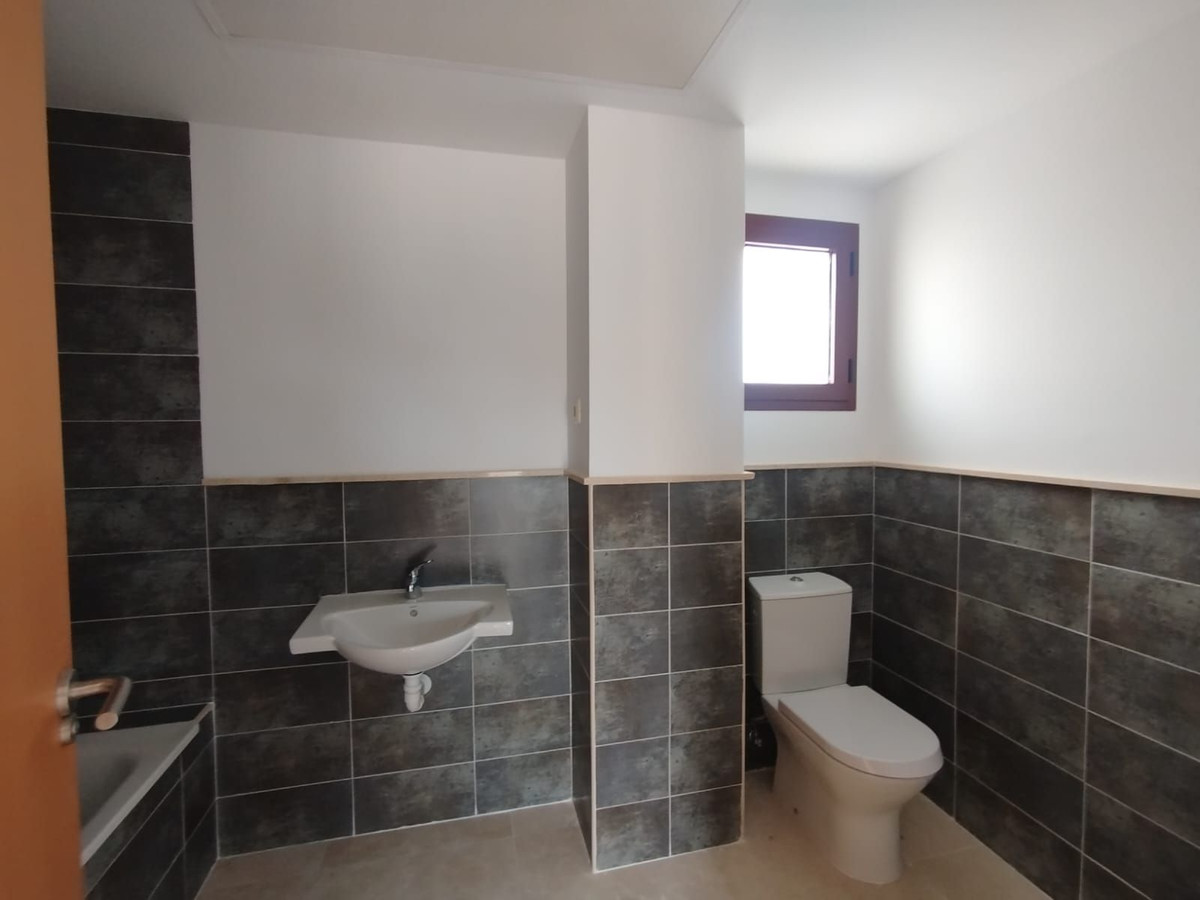 Se vende Adosada de 2 dormitorios en Costa Del Sol, Málaga, España