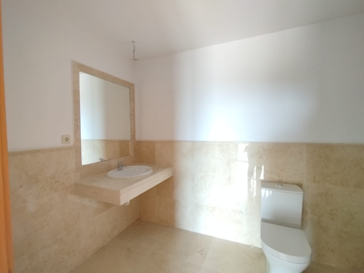 Se vende Adosada de 2 dormitorios en Costa Del Sol, Málaga, España