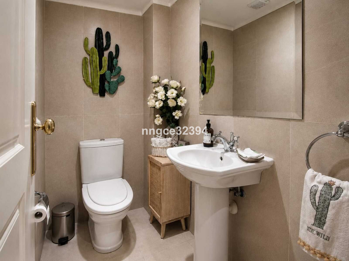 2 Bed Apartment for sale in Sierra Blanca Costa Del Sol, Málaga, Spain