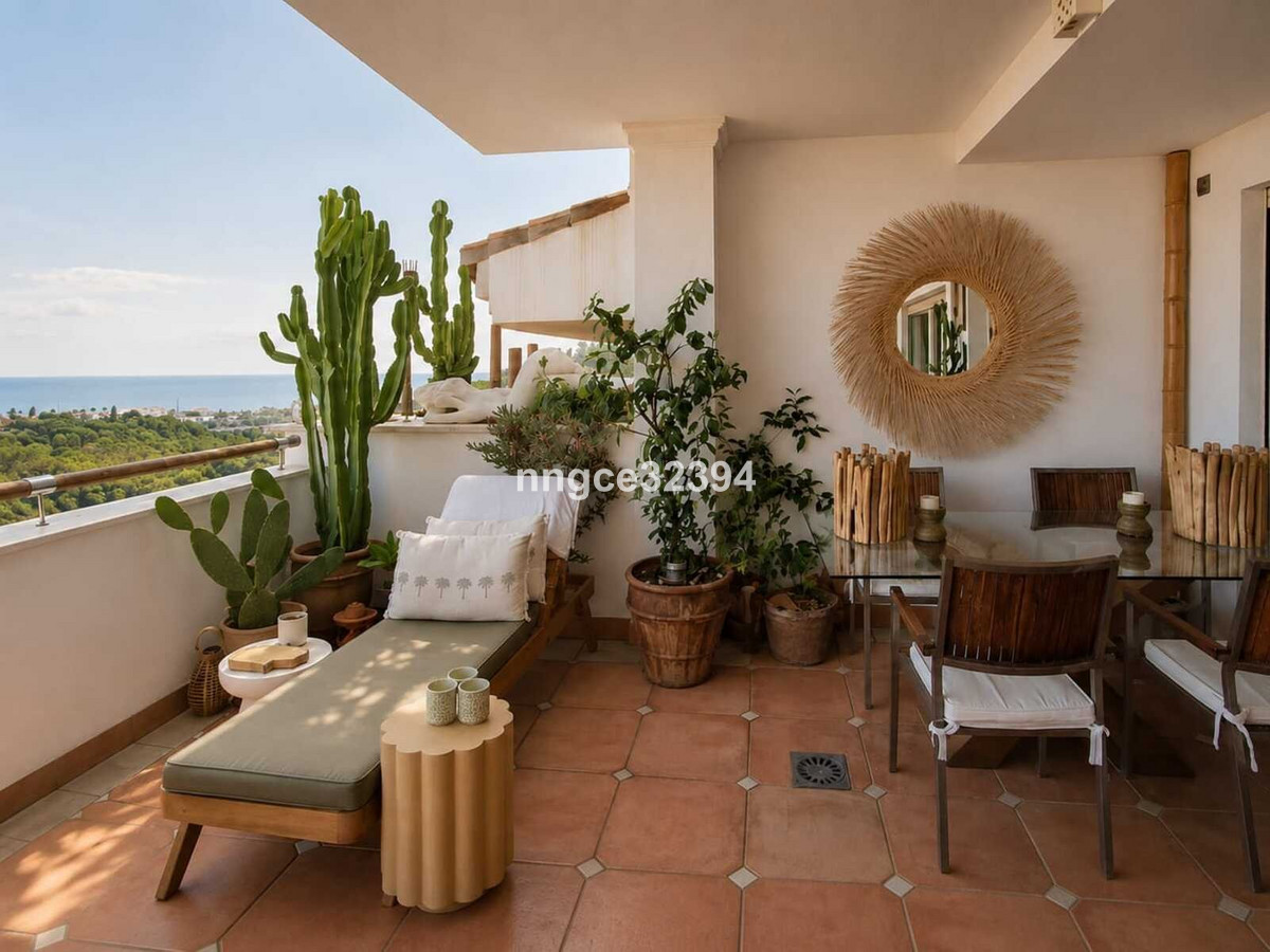 2 Bed Apartment for sale in Sierra Blanca Costa Del Sol, Málaga, Spain