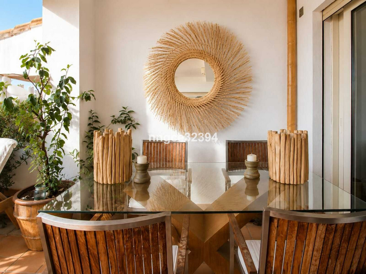 2 Bed Apartment for sale in Sierra Blanca Costa Del Sol, Málaga, Spain