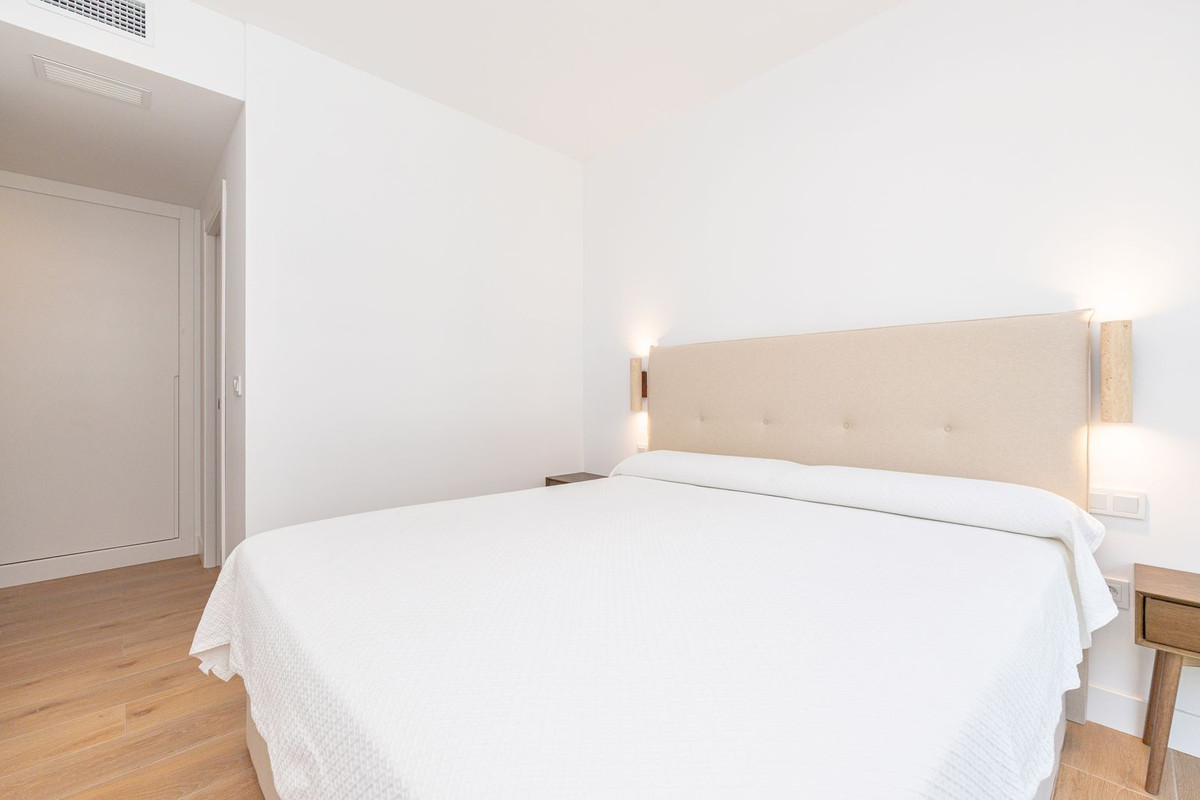 Se vende Apartamento Planta Media de 3 dormitorios en Costa Del Sol, Málaga, España