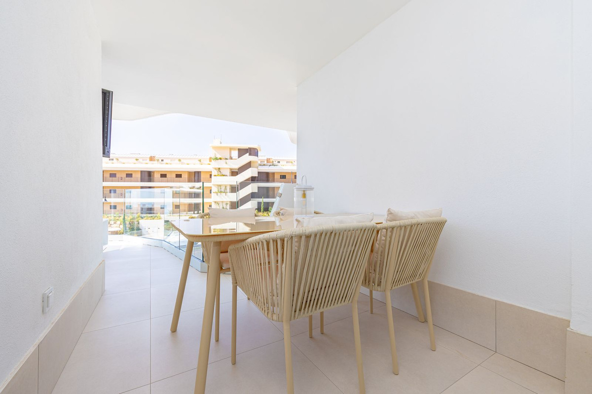 Se vende Apartamento Planta Media de 3 dormitorios en Costa Del Sol, Málaga, España