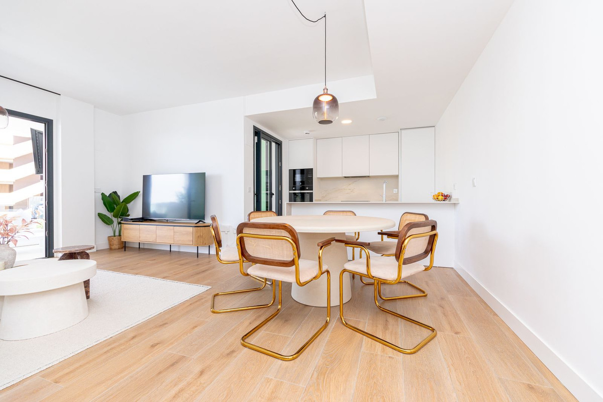 Se vende Apartamento Planta Media de 3 dormitorios en Costa Del Sol, Málaga, España