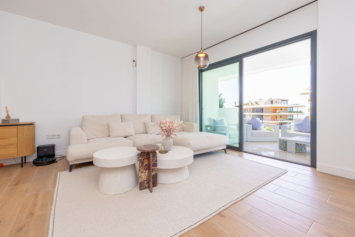 Se vende Apartamento Planta Media de 3 dormitorios en Costa Del Sol, Málaga, España