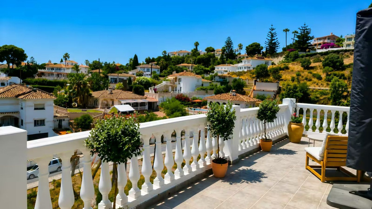 Se vende Villa - Chalet de 3 dormitorios en Costa Del Sol, Málaga, España