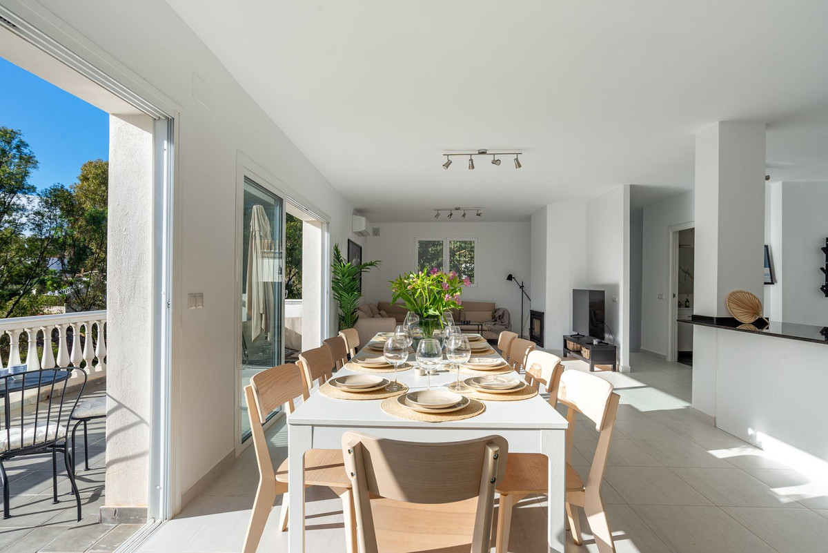 Se vende Villa - Chalet de 3 dormitorios en Costa Del Sol, Málaga, España