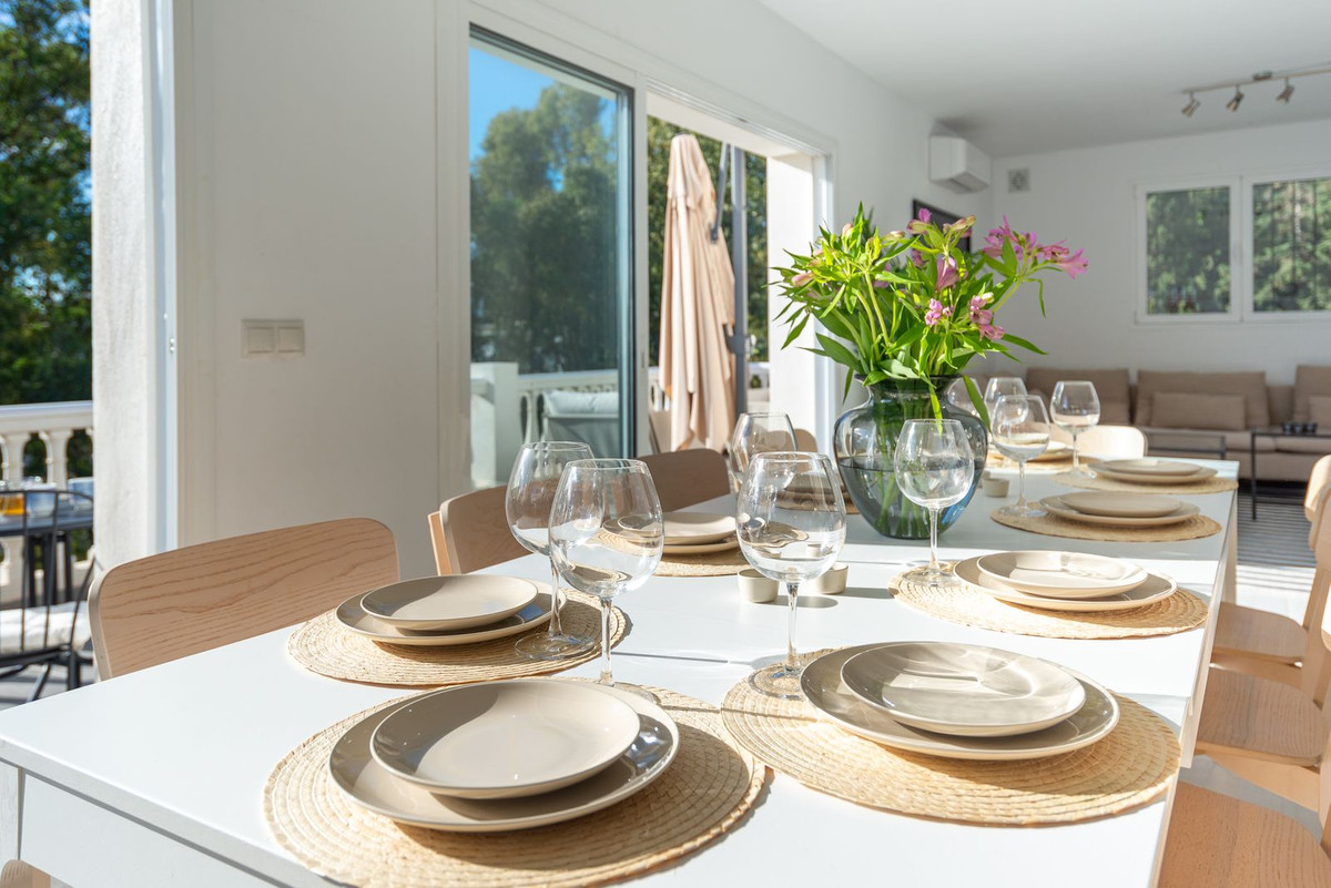 Se vende Villa - Chalet de 3 dormitorios en Costa Del Sol, Málaga, España