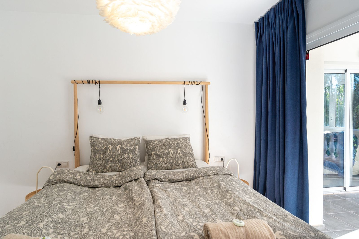 Se vende Villa - Chalet de 3 dormitorios en Costa Del Sol, Málaga, España