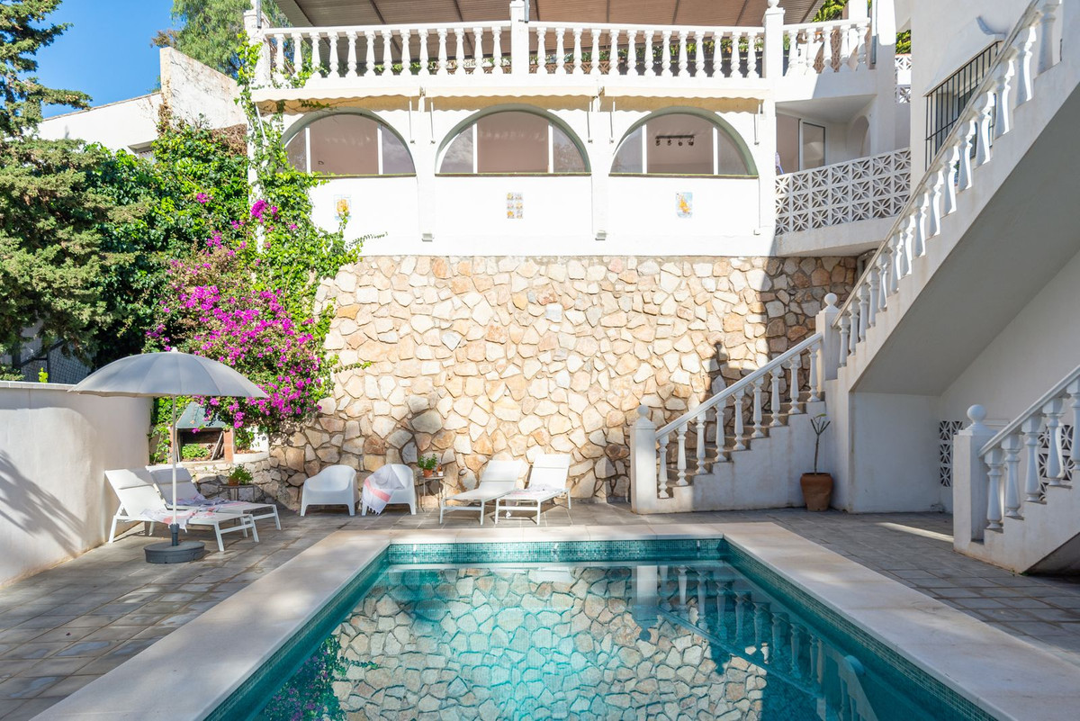 Se vende Villa - Chalet de 3 dormitorios en Costa Del Sol, Málaga, España