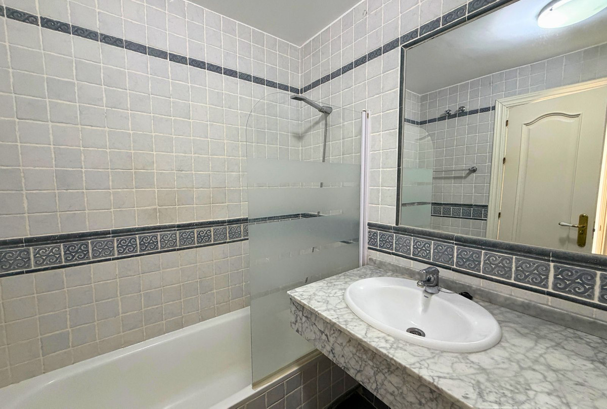 Se vende Ático de 2 dormitorios en Costa Del Sol, Málaga, España
