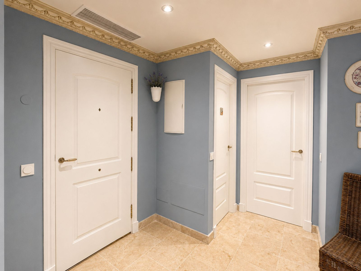 Se vende Apartamento Planta Media de 2 dormitorios en Costa Del Sol, Málaga, España