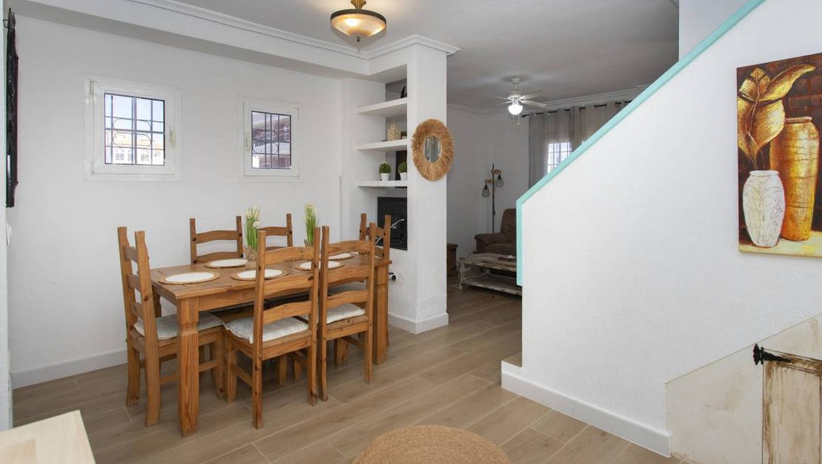 3 Bed Apartment for sale in Playa Flamenca Costa Blanca, Alicante, Spain