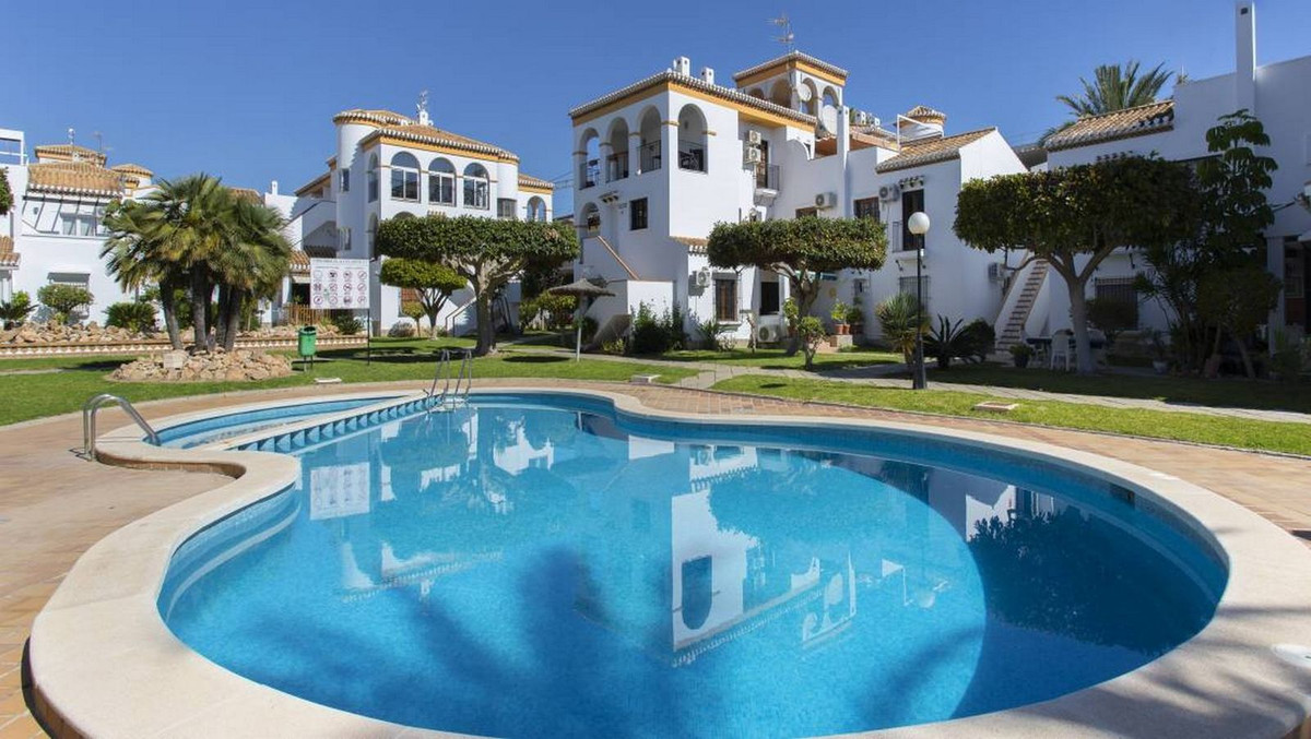 3 Bed Apartment for sale in Playa Flamenca Costa Blanca, Alicante, Spain