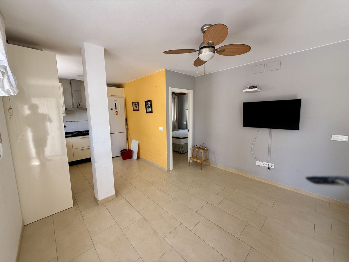 2 Bed Apartment for sale in Calahonda Costa Del Sol, Málaga, Spain