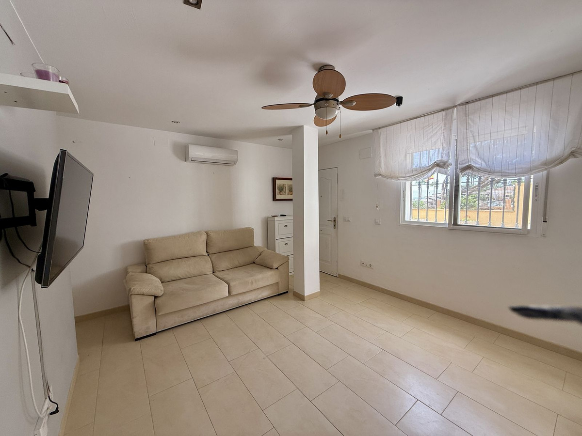 2 Bed Apartment for sale in Calahonda Costa Del Sol, Málaga, Spain