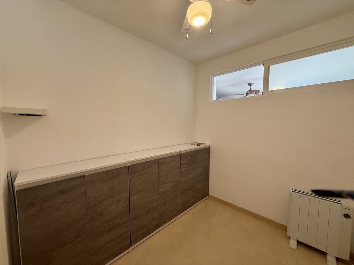 2 Bed Apartment for sale in Calahonda Costa Del Sol, Málaga, Spain