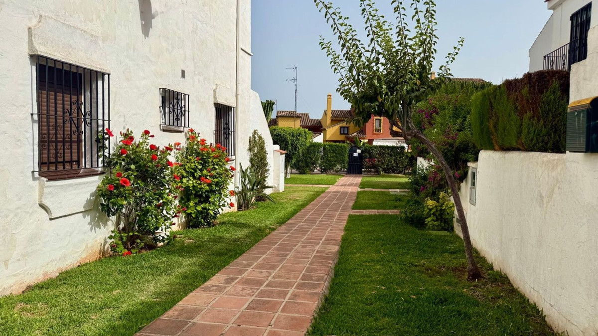 Se vende Adosada de 2 dormitorios en Costa Del Sol, Málaga, España