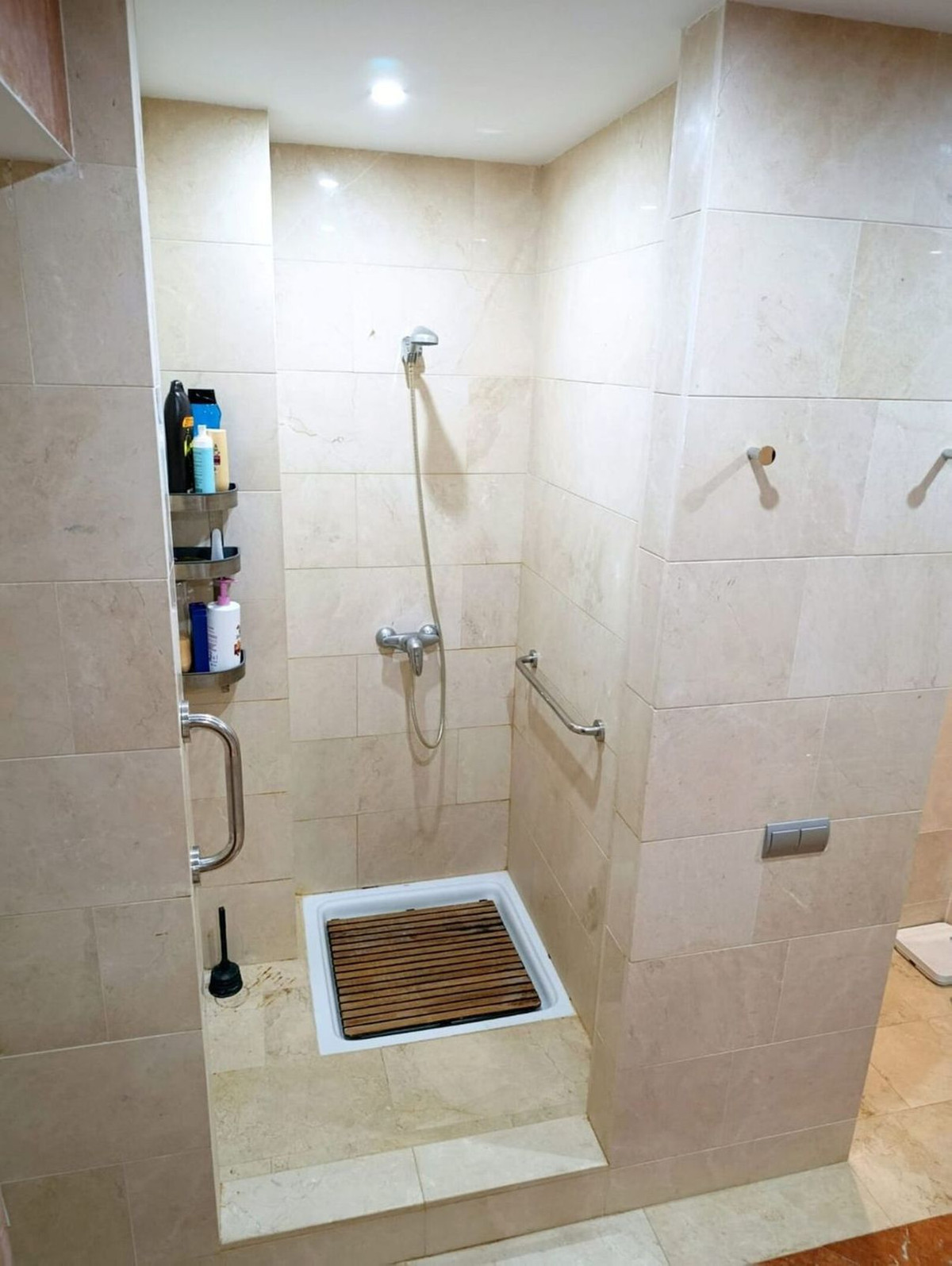 3 Bed Apartment for sale in Nueva Andalucía Costa Del Sol, Málaga, Spain