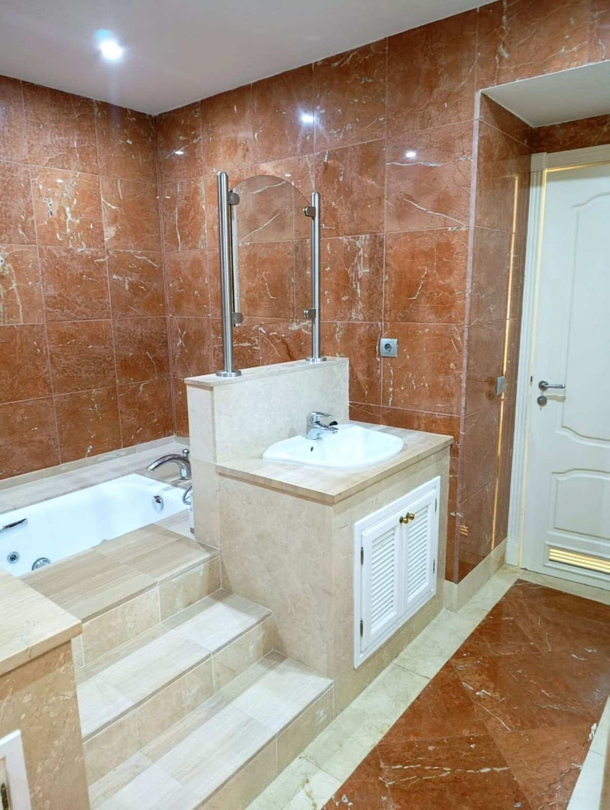 3 Bed Apartment for sale in Nueva Andalucía Costa Del Sol, Málaga, Spain
