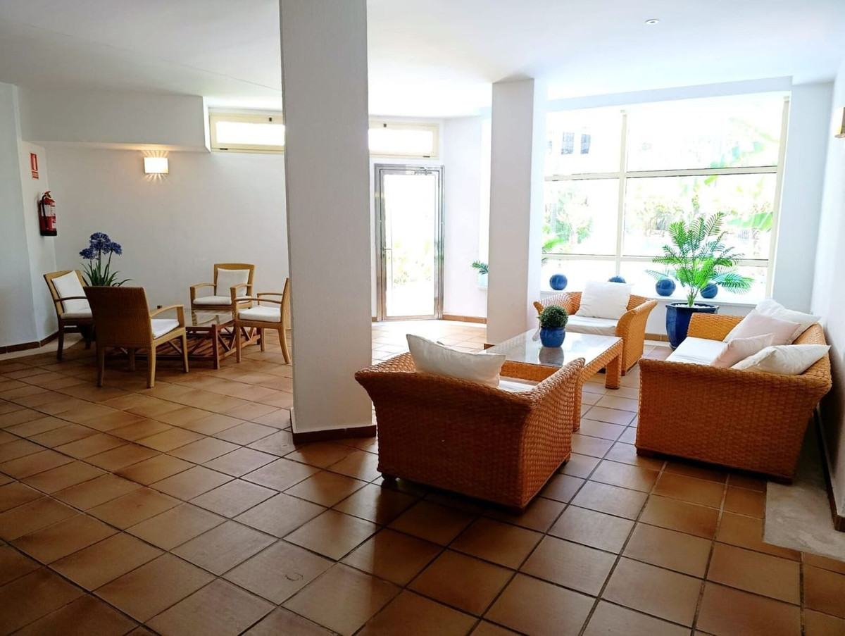 3 Bed Apartment for sale in Nueva Andalucía Costa Del Sol, Málaga, Spain