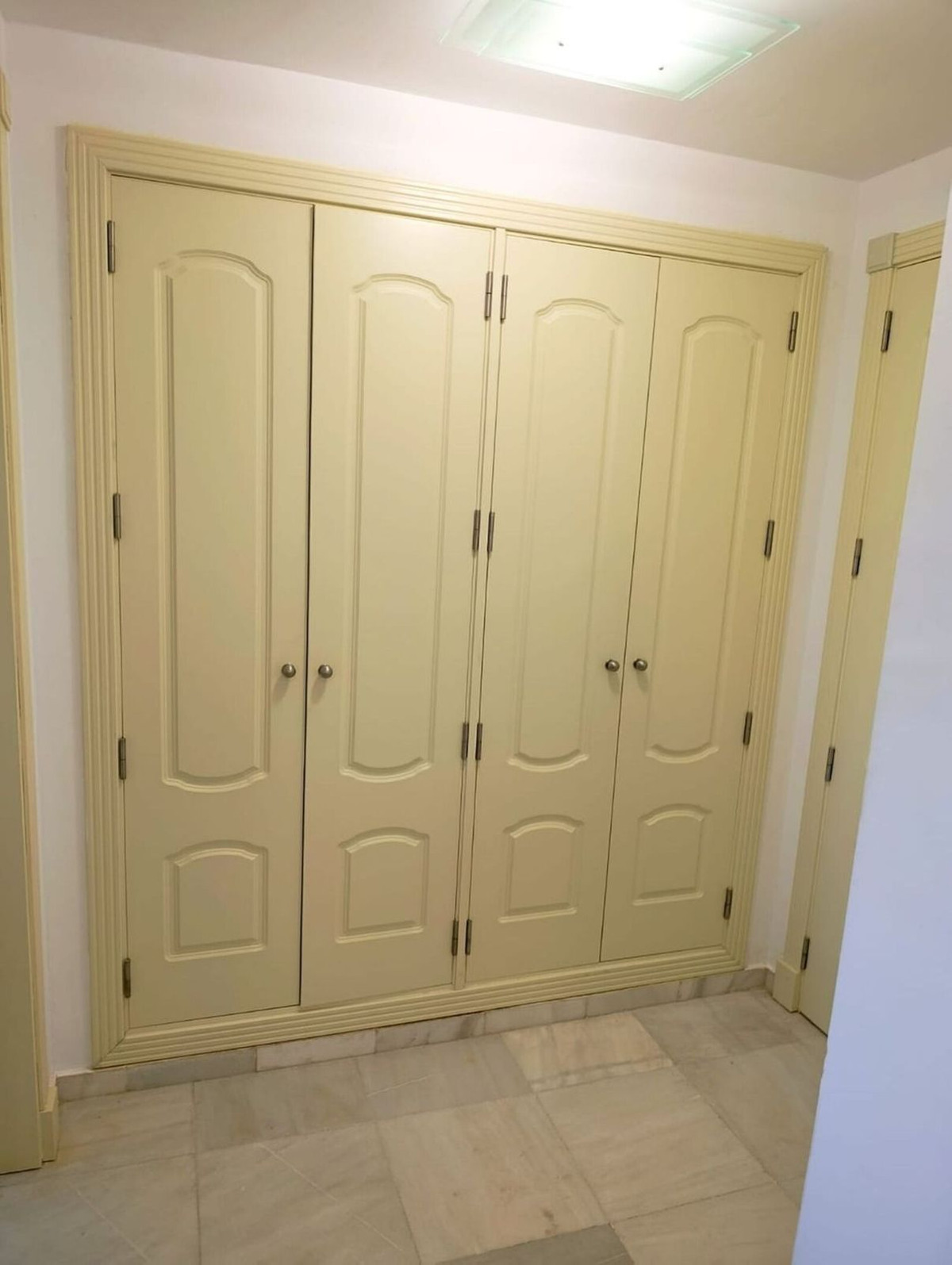 3 Bed Apartment for sale in Nueva Andalucía Costa Del Sol, Málaga, Spain