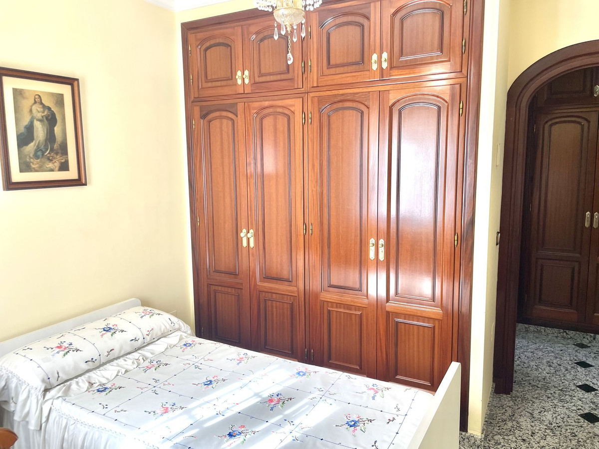 Se vende Villa - Chalet de 4 dormitorios en Costa Del Sol, Málaga, España